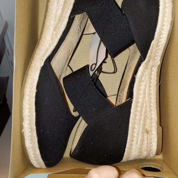 Life Stride Velocity 2.0 Women's Kaylee Espadrille Wedge Sandal --Black - Picture 5 of 6